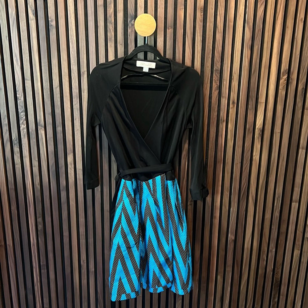 DVF warp dress in size 6